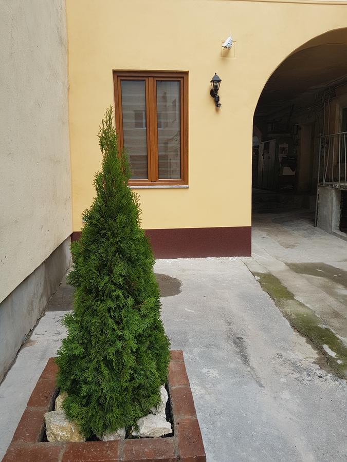 Luky 12 Apartman Brassó Kültér fotó